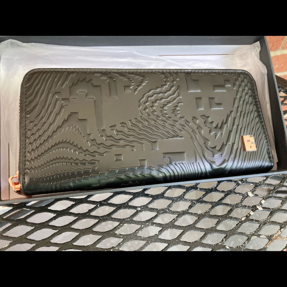 Bitflek black leather embossed wallet. New in box. - Picture 7 of 7